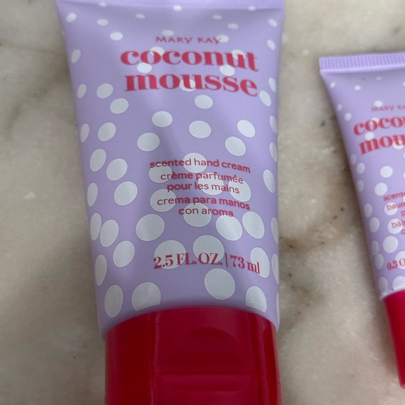 🆕🔥MARY KAY COCONUT 🥥 MOUSSE SCENT HAND CREAM&COCONUT🥥LIP BALM SOO SOFT NWT - Picture 2 of 6